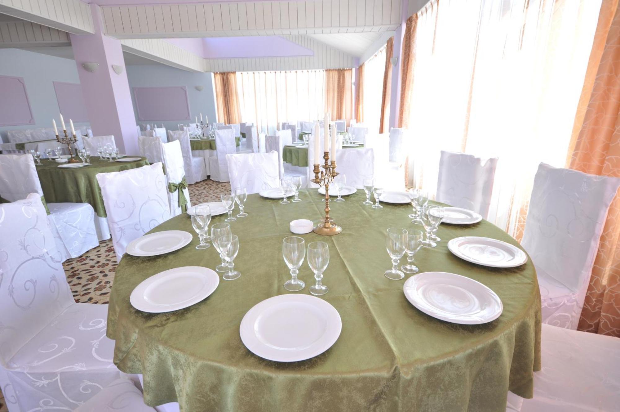 Hotel Dobrogea Köstence Restoran fotoğraf
